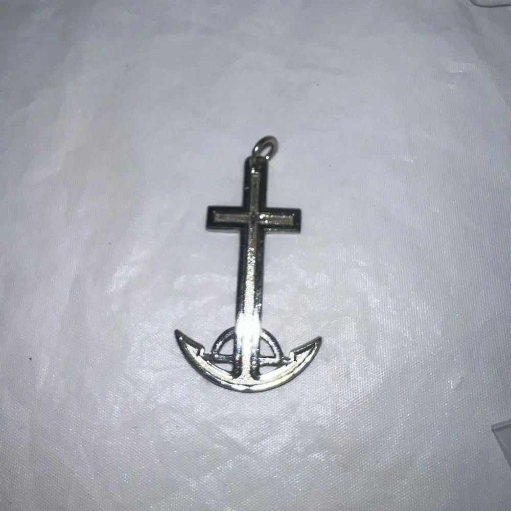 Terra‎ Sancta Silver Tone Anchor Charm